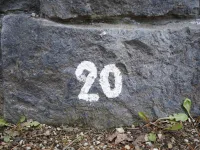 Geologische Wand im Botanischen Volkspark Blankenfelde-Pankow