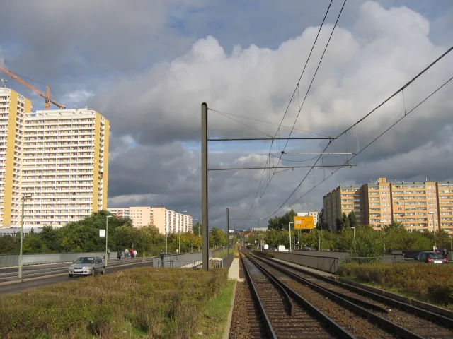 Allee der Kosmonauten (Berlin)