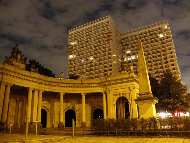 Dönhoffplatz
