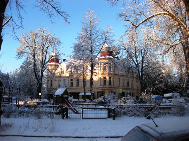 Karlplatz (Berlin-Lichterfelde)